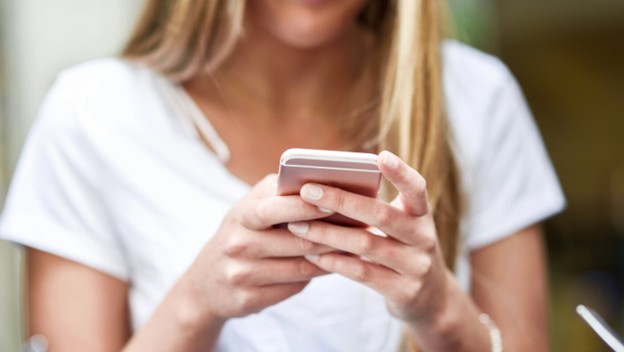 How to Use SMS to Increase Alumni Event Attendance
